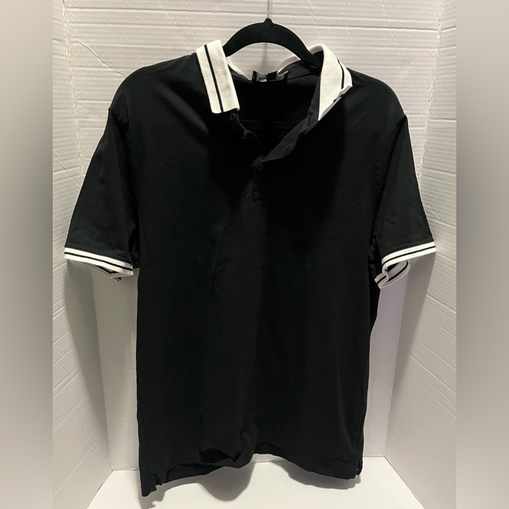 Express Men’s polo shirt Black with a contrasting white and black striped collar